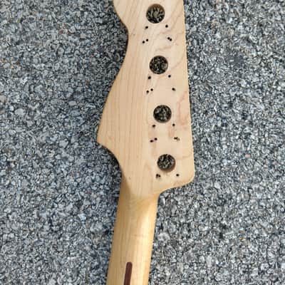 Fender Neck- Fretless Ebonol Fingerboard – 4 String image 7