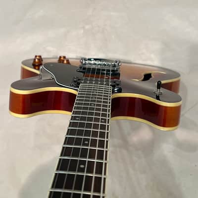 Washburn HB30TS Semi Hollow Body electric guitar made in Korea w case 2003 - Tobacco Sunburst image 11