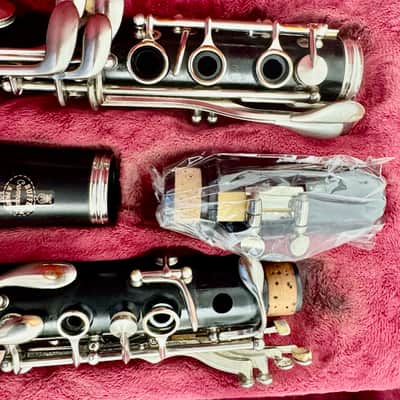 Buffet Crampon E11 Intermediate Bb Clarinet 2010s - Black image 5