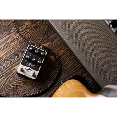 Universal Audio STARLIGHT Echo Station Stereo Delay Pedal image 4