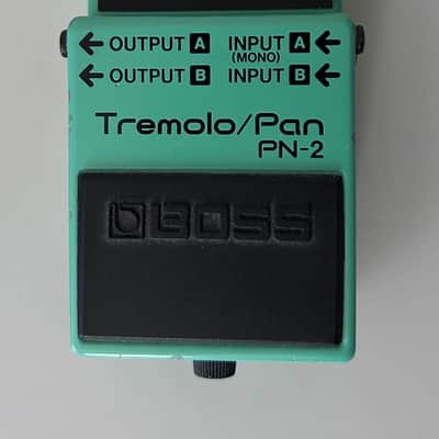 Boss PN-2 Tremolo/Pan (Silver Label) 1990 - 1995 - Green
