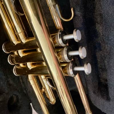 Yamaha YTR-200AD Advantage Bb Trumpet w/ Case image 10