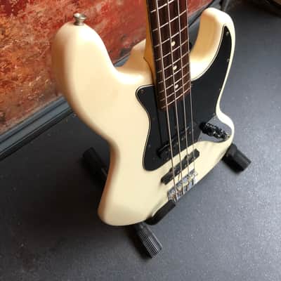 Fender Squier Silver Series MIJ Jazz Bass 1994 Off White | Reverb