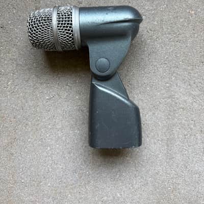 Shure Beta 56A Supercardioid Dynamic Microphone image 2
