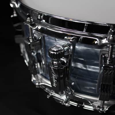 Ludwig 14" x 5" Classic Maple Snare Drum, Sky Blue Pearl image 3