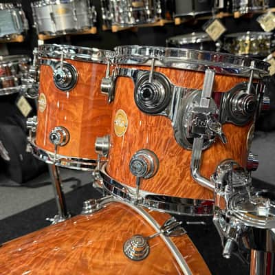 ~WOW!~ Early DW Collector's Standard Maple 4-Piece 10/12/14/20 Drum Kit Set in Natural Gloss Lacquer over Exotic Okuome Feather with Chrome Hardware image 5