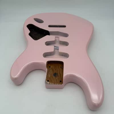 HooDoo Stratocaster Body Roasted Ash Pink Metallic hsb5312 image 4