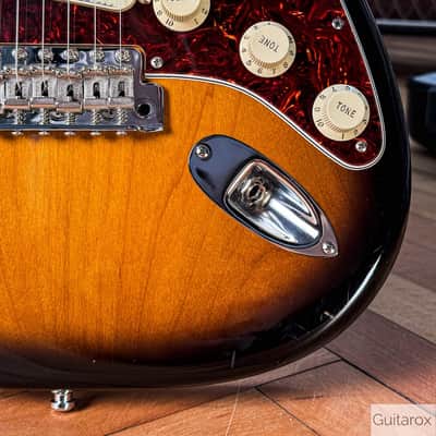 2018 Eric Johnson Signature Stratocaster Thinline Sunburst image 7