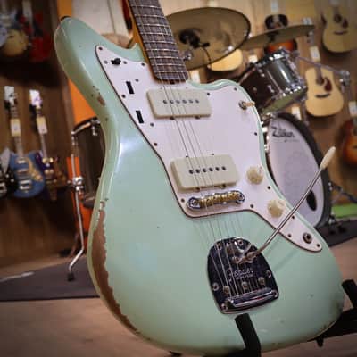 Fender Custom Shop 1963 Jazzmaster Relic Aged Surf Green image 2
