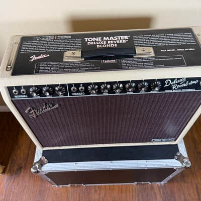 Fender Tone Master Deluxe Reverb 2-Channel 22-Watt 1x12" Digital Guitar Combo 2020 - Present - Blonde image 3