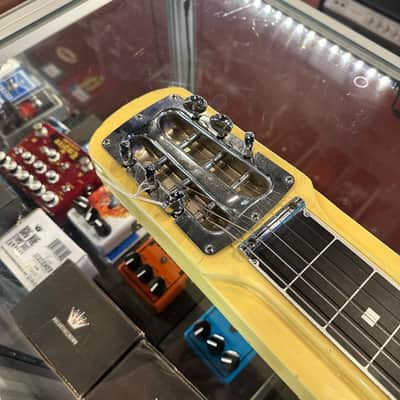 Guyatone Lap Steel - Includes Chipboard Case image 3