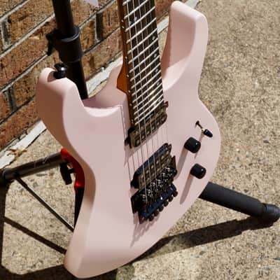 Jackson American Series Virtuoso Streaked Ebony Fingerboard Satin Shell Pink image 5