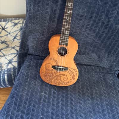 Luna TC-MAH Tattoo Mahogany Concert Ukulele 2010s - Natural image 1