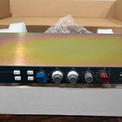 BAE 1073 with PSU 2020s - Blue image 4