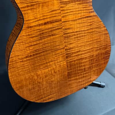 Eastman PCH3-GACE-AB Auditorium Cutaway Acoustic-Electric Guitar Amberburst w/ Gig Bag image 11