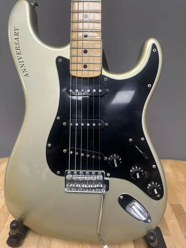 Fender 1979 anniversery Stratocaster image 1