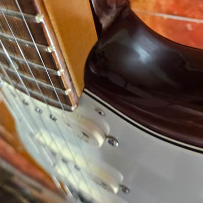 Fender American Deluxe Stratocaster With Hard Case 2013 - Sienna Sunburst image 14