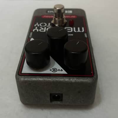 Electro-Harmonix Memory Toy Analog Echo / Chorus 2009 - Present - Black / White / Red image 3