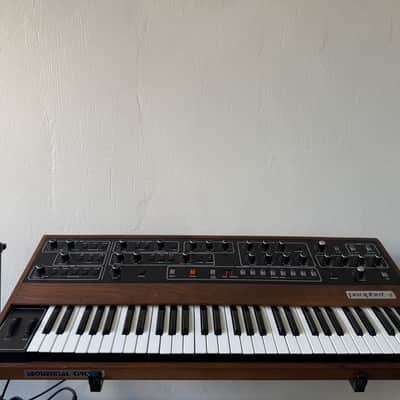 Sequential Circuits Prophet 5 Rev 3.2 with MIDI