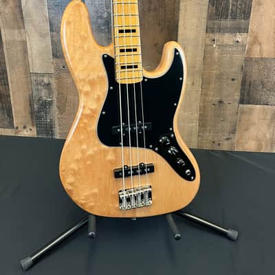 Fender Classic Vibe 70's Jazz Bass 2020 - Natural image 10