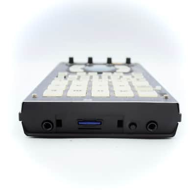 Immagine Roland SP-404SX Linear Wave Sampler With Power Supply 1GB SD Card C0I9506 - 10