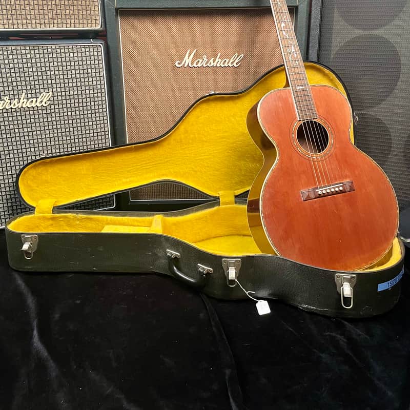 1930s Oahu 68K Deluxe natural