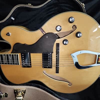 Hagstrom HJ500 Natural Gloss Hollow Body Electric Guitar – Jazz Archtop – Dual Humbuckers – Hardshell Case 2000s - 2010s - Natural Gloss Top with Dark Figured Back & Sides image 12