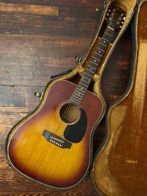 1969 Gibson J-45 - Sunburst image 1