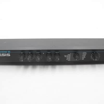 Alesis MicroVerb III 16-Bit Digital Reverb and Delay Effects Processor image 4