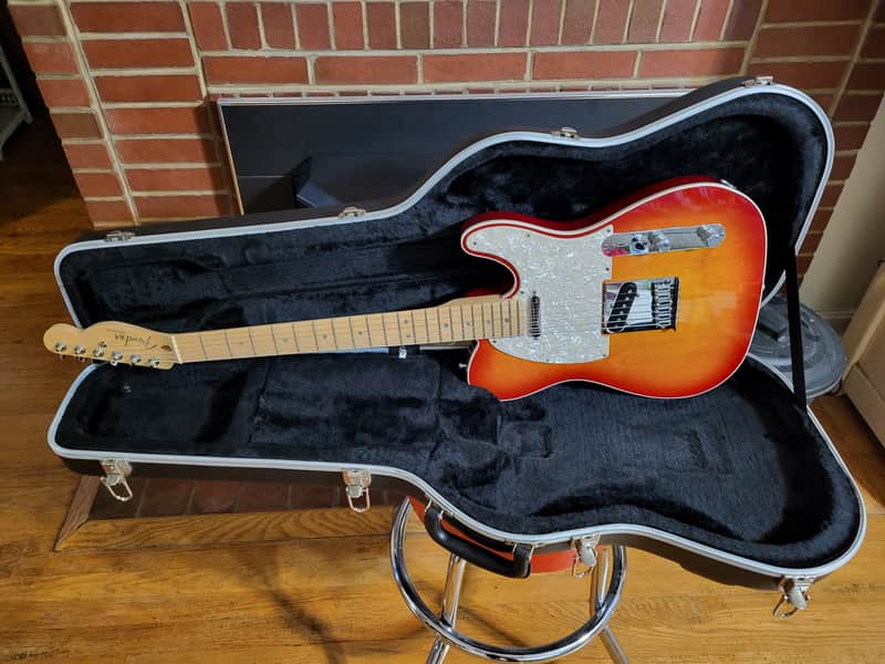 2009 Fender American Deluxe Telecaster - Cherry Burst