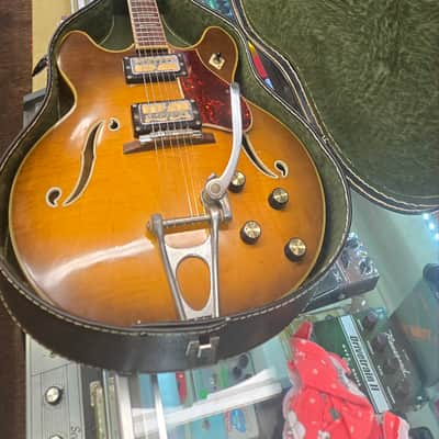 Harmony H-71 Semi Hollow 1958-1964 - Tobacco Burst image 2