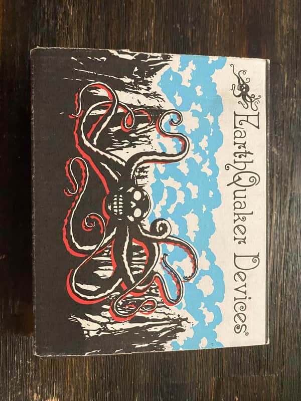 EarthQuaker Devices Avalanche Run Stereo Reverb & Delay with Tap Tempo V2