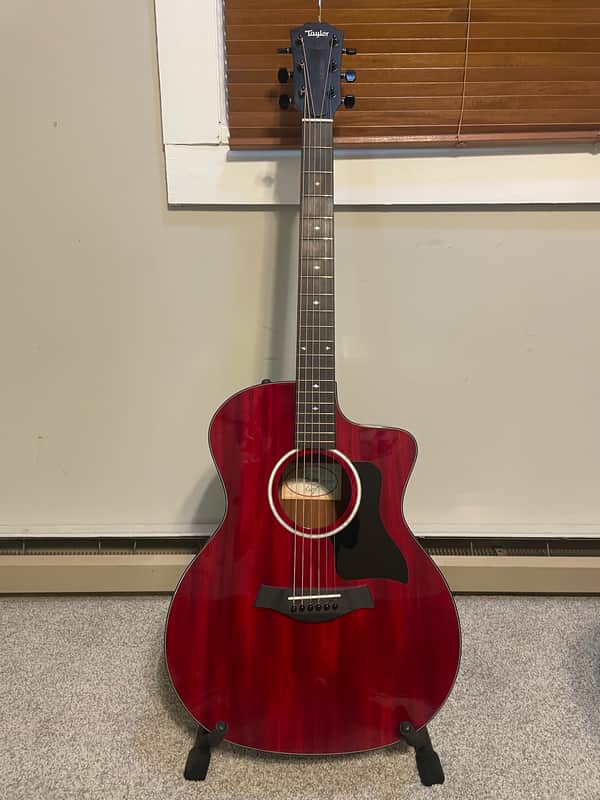 Taylor 224ce DLX LTD 2023 - Transparent Red image 1