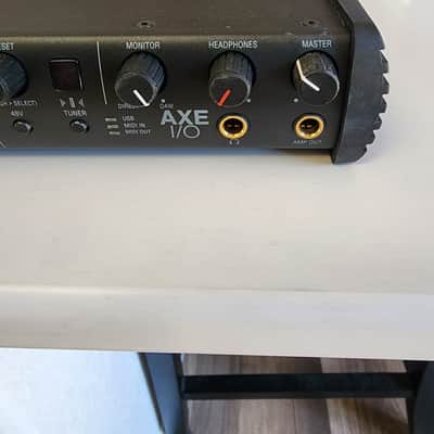 IK Multimedia AXE I/O USB Audio Interface 2019 - Present - Black image 17