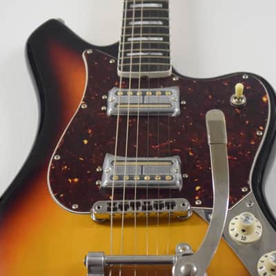 Fender Parallel Universe Volume II Maverick Dorado Ultraburst image 3