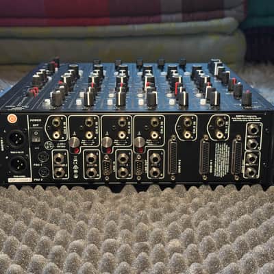 Allen & Heath Play Differently Model 1 6-Channel Analog Mixer 2016 - Present - Black image 4