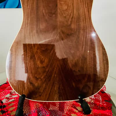 Gibson J-45 Studio Walnut 2025 - Present - Gloss Natural image 8