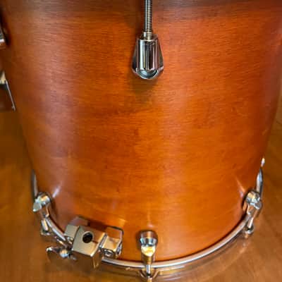 Yamaha Maple custom absolute Nouveau 14” legged floor tom drum Silver Badge- Vintage natural 14x14 image 3