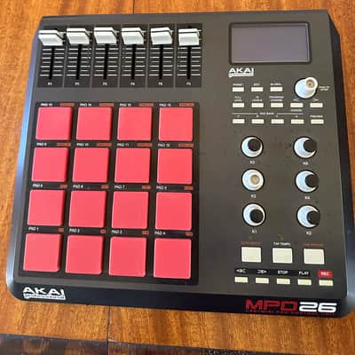 Akai MPD26 2010s - Gray