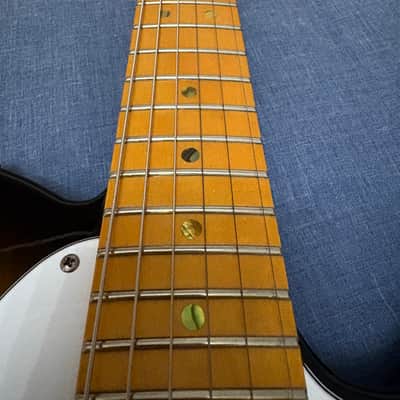 Fender American Deluxe Telecaster with Maple Fretboard 2004 - 2010 - 3-Color Sunburst image 2