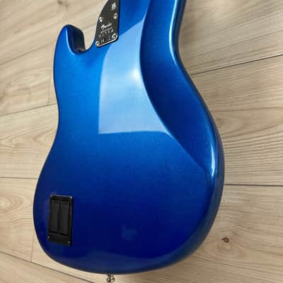Fender American Ultra Jazz Bass Maple Fingerboard, Cobra Blue image 13