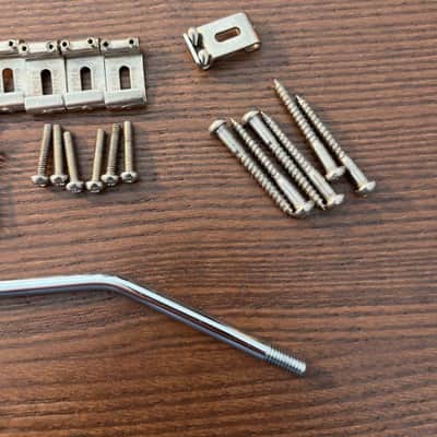Nosguitar Fender tremolo block bridge strat 2010 - nickel image 4
