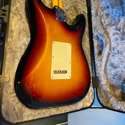 Fender American Ultra Stratocaster Left-Handed image 8