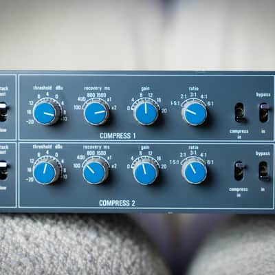 Vintage Neve 33609 C Stereo Compressor / Limiter image 4