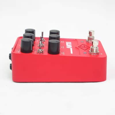 Universal Audio UAFX ANTI 1992 High Gain Amp Preamp [24242095002145] (02/04) image 6