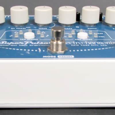 Mint Electro-Harmonix Super Pulsar Analog Stereo Tap Tremolo Mint Condition image 6