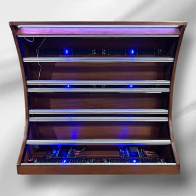 Uryan Modular 17U / 168HP Classical Series eurorack case with LED light image 2