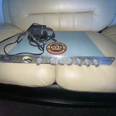 REVIVE-AUDIO-MODIFIED Chameleon Labs 7720 Stereo Compressor 2010s - Silver image 2