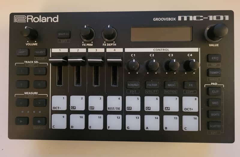 Roland MC-101 Groovebox 2019 - Present - Black