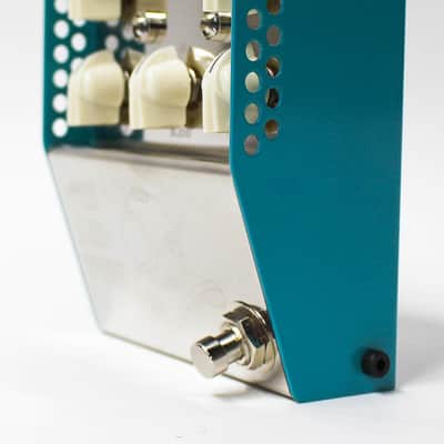 Thorpy FX Deep Oggin Chorus / Vibrato Guitar Effect Pedal - New image 4